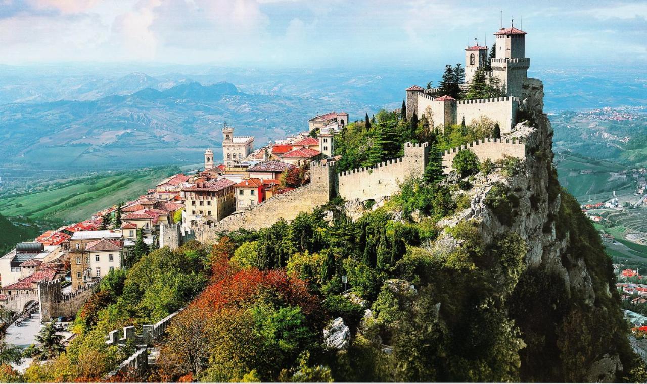 Divacamp San Marino Hotell Eksteriør bilde